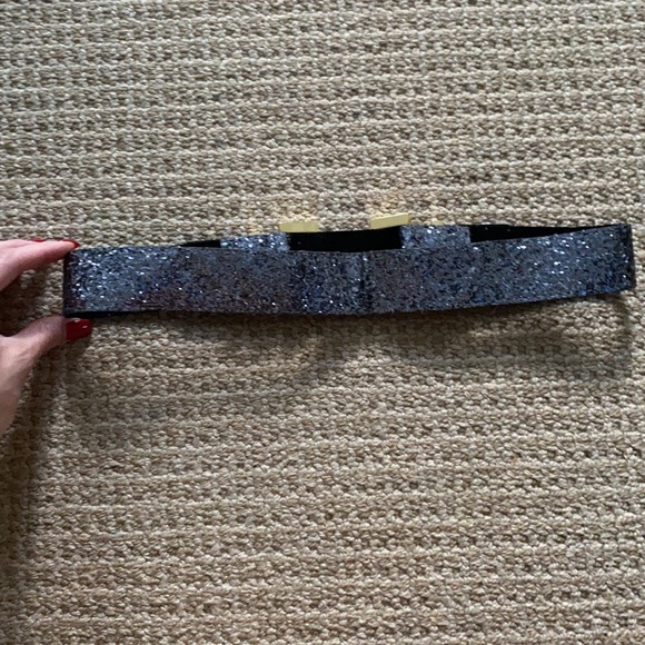 Elegantly Waisted belt - Picture 3 of 10